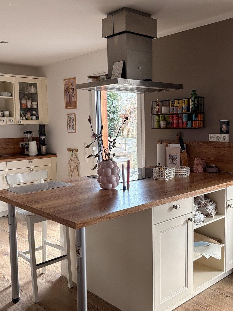 Predaj domu 210 m², pozemek 744 m², Radbruch, Dolné Sasko Predaj domu 210 m², pozemek 744 m², Radbruch, Dolné Sasko