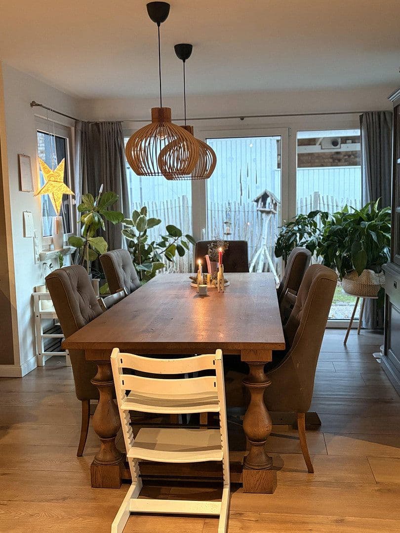 Predaj domu 210 m², pozemek 744 m², Radbruch, Dolné Sasko Predaj domu 210 m², pozemek 744 m², Radbruch, Dolné Sasko