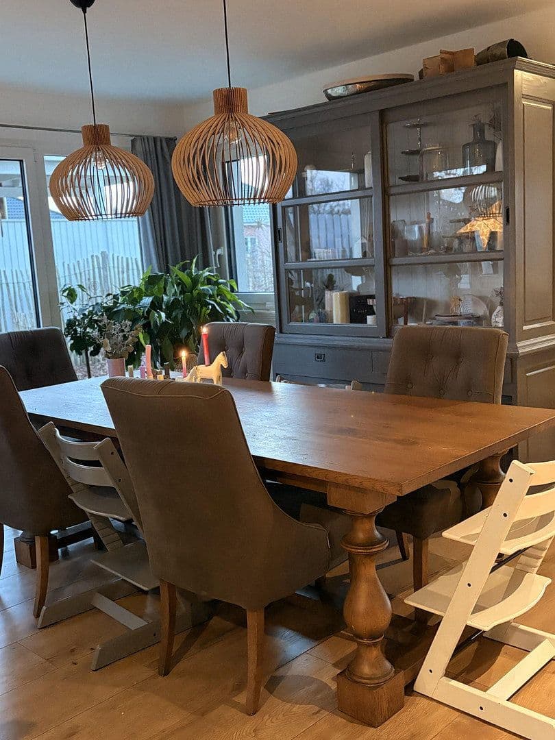 Predaj domu 210 m², pozemek 744 m², Radbruch, Dolné Sasko Predaj domu 210 m², pozemek 744 m², Radbruch, Dolné Sasko