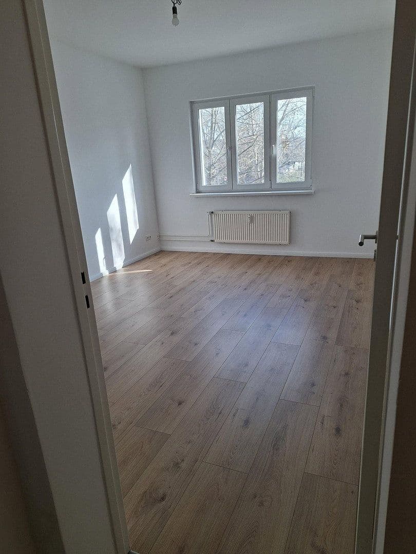 Predaj bytu 3-izbový 64 m², Berlin, Berlín Predaj bytu 3-izbový 64 m², Berlin, Berlín
