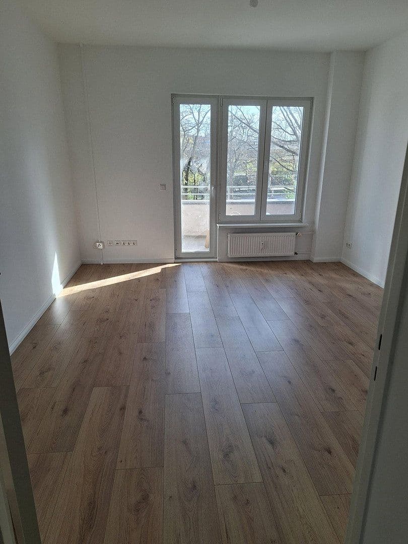 Predaj bytu 3-izbový 64 m², Berlin, Berlín Predaj bytu 3-izbový 64 m², Berlin, Berlín