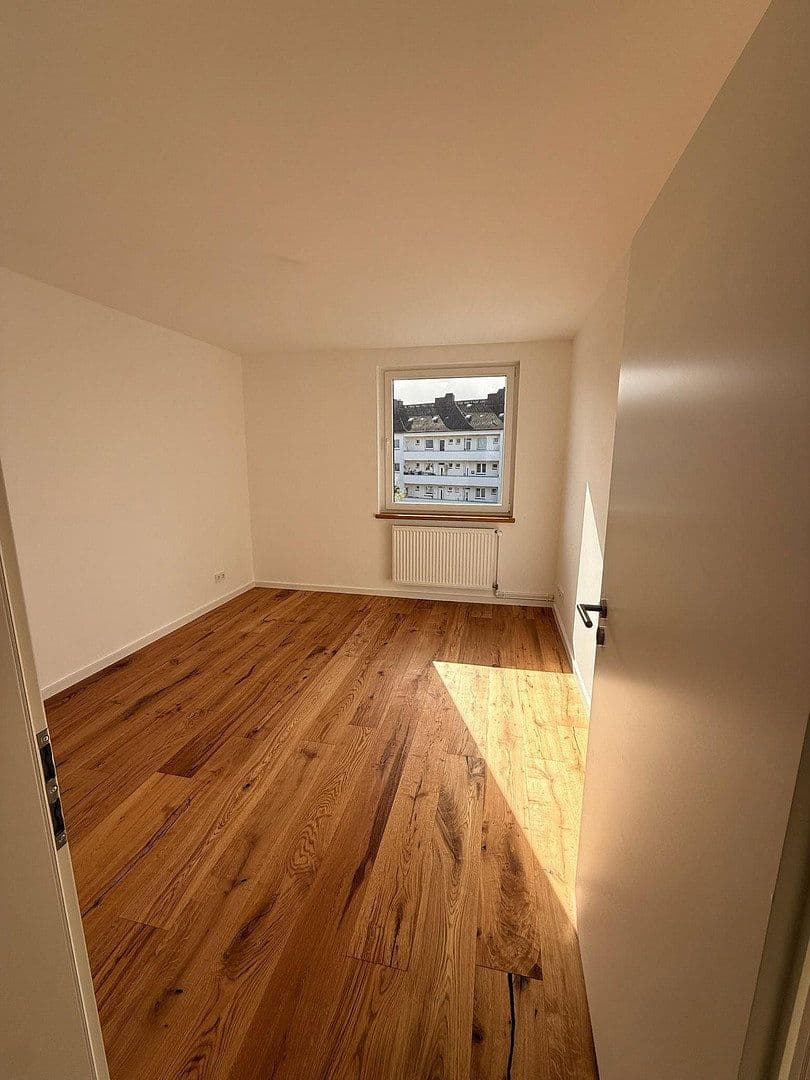 Predaj bytu 3-izbový 77 m², Kiel, Šlezvicko-Holštajnsko Predaj bytu 3-izbový 77 m², Kiel, Šlezvicko-Holštajnsko