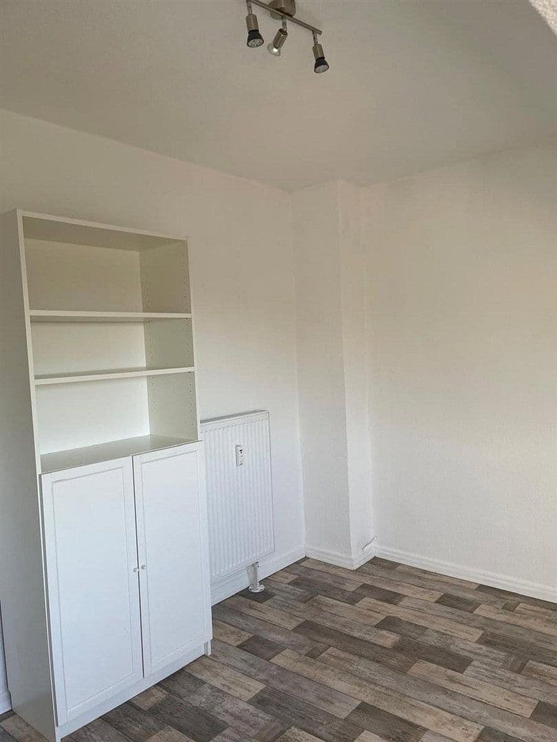 Prenájom bytu 1-izbový 35 m², Mülheim a.d. Ruhr, Severné Porýnie - Westfálsko Prenájom bytu 1-izbový 35 m², Mülheim a.d. Ruhr, Severné Porýnie - Westfálsko