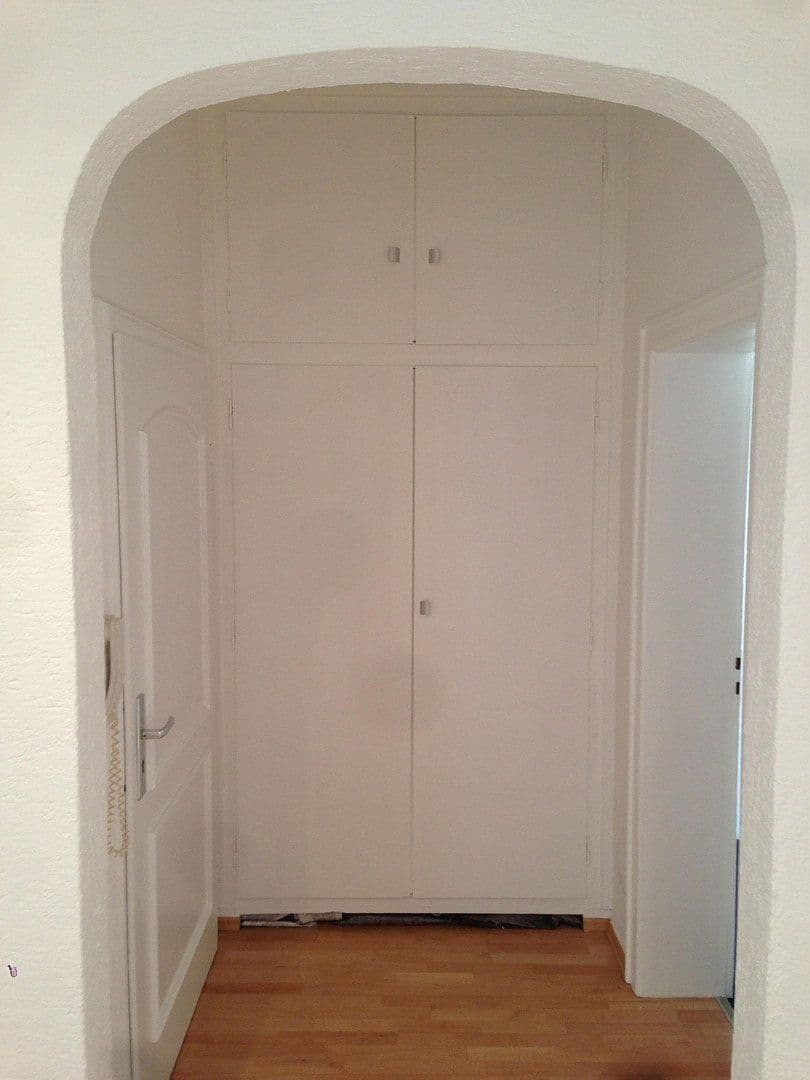 Prenájom bytu 4-izbový 120 m², Koblenz, Porýnie-Falcko Prenájom bytu 4-izbový 120 m², Koblenz, Porýnie-Falcko