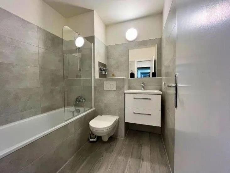 Predaj bytu 1-izbový 32 m², Graeffstr. 1, Köln, Severné Porýnie - Westfálsko Predaj bytu 1-izbový 32 m², Graeffstr. 1, Köln, Severné Porýnie - Westfálsko