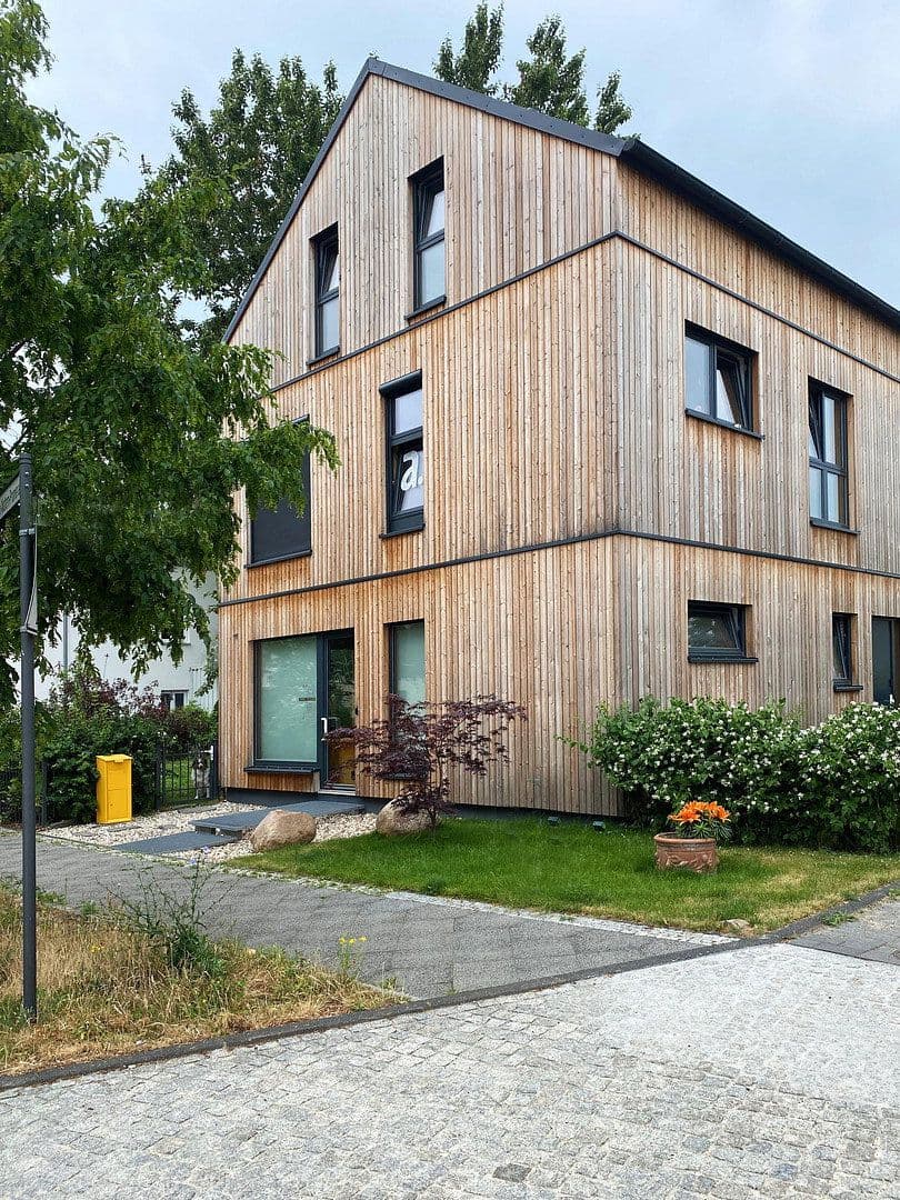 Predaj domu 202 m², pozemek 489 m², Potsdam, Brandenbursko Predaj domu 202 m², pozemek 489 m², Potsdam, Brandenbursko