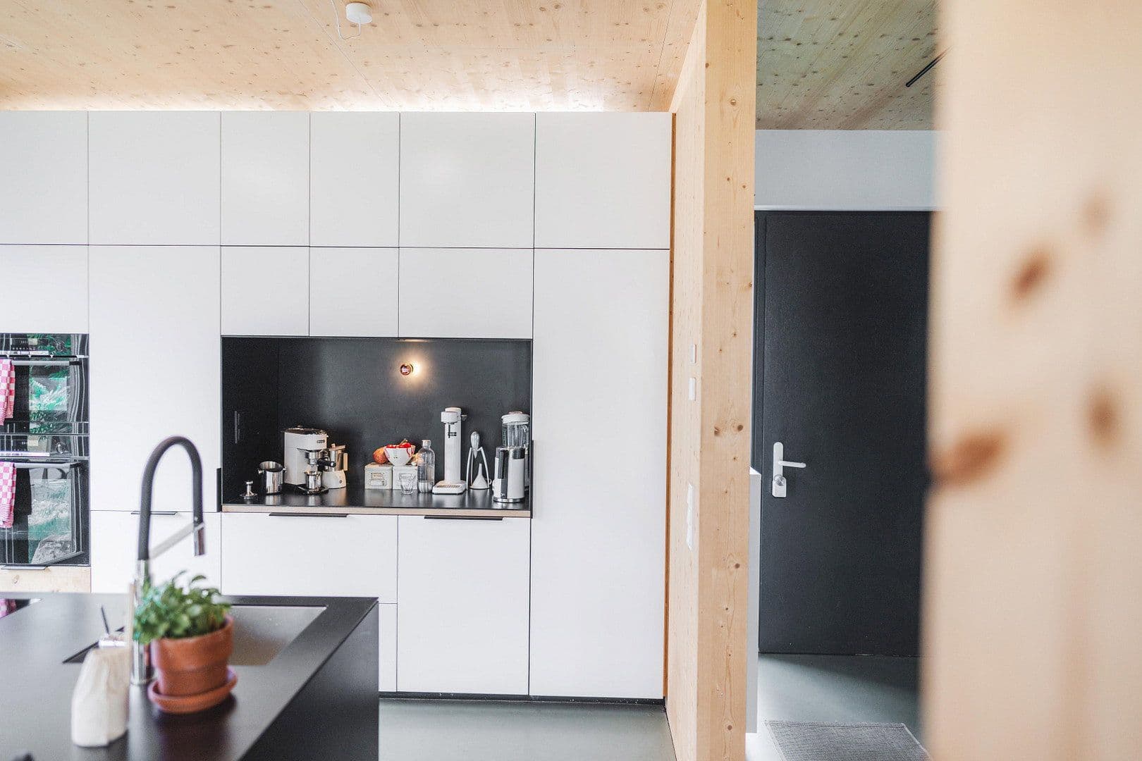 Predaj domu 202 m², pozemek 489 m², Potsdam, Brandenbursko Predaj domu 202 m², pozemek 489 m², Potsdam, Brandenbursko