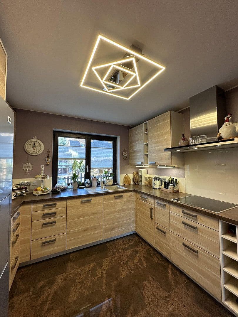 Predaj domu 220 m², pozemek 563 m², Altenburg, Durínsko Predaj domu 220 m², pozemek 563 m², Altenburg, Durínsko