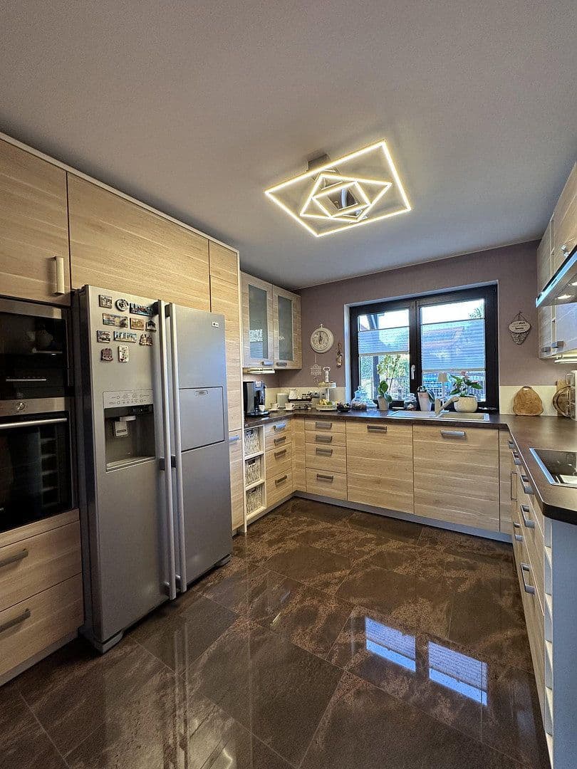 Predaj domu 220 m², pozemek 563 m², Altenburg, Durínsko Predaj domu 220 m², pozemek 563 m², Altenburg, Durínsko