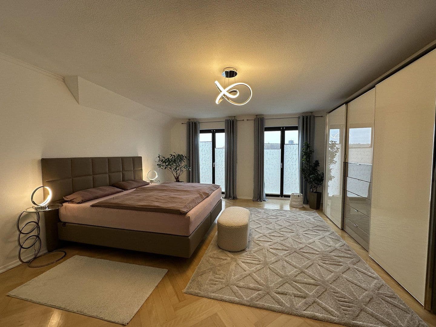 Predaj domu 220 m², pozemek 563 m², Altenburg, Durínsko Predaj domu 220 m², pozemek 563 m², Altenburg, Durínsko