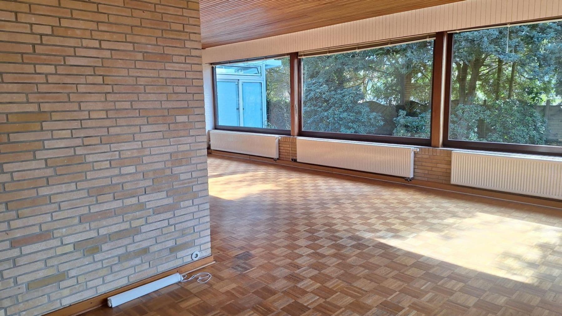 Predaj domu 204 m², pozemek 914 m², Wilhelmshaven, Dolné Sasko Predaj domu 204 m², pozemek 914 m², Wilhelmshaven, Dolné Sasko