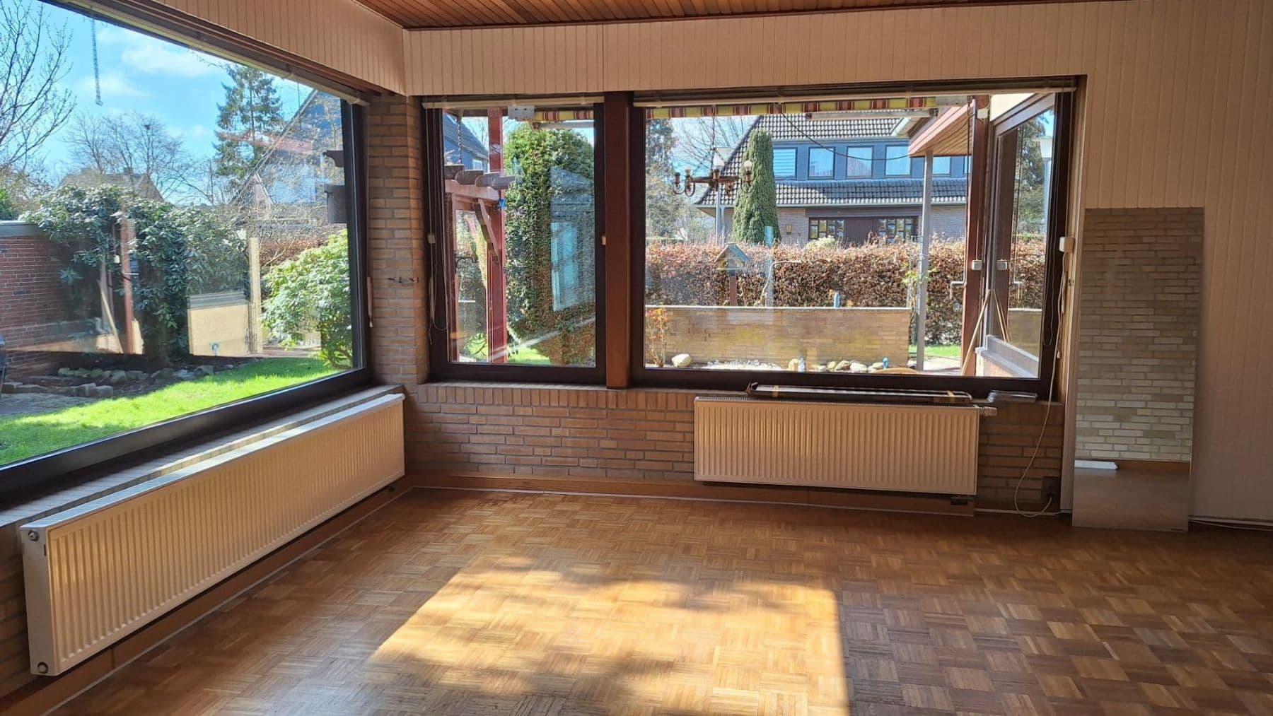 Predaj domu 204 m², pozemek 914 m², Wilhelmshaven, Dolné Sasko Predaj domu 204 m², pozemek 914 m², Wilhelmshaven, Dolné Sasko