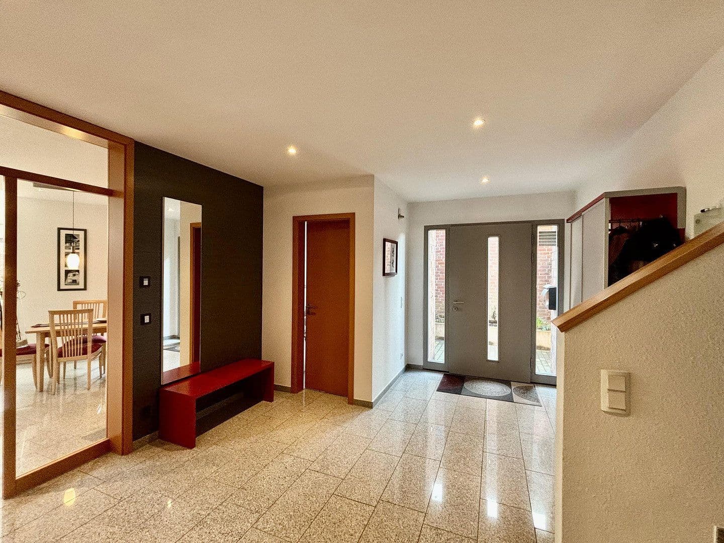 Predaj domu 339 m², pozemek 974 m², Wassenberg, Severné Porýnie - Westfálsko Predaj domu 339 m², pozemek 974 m², Wassenberg, Severné Porýnie - Westfálsko