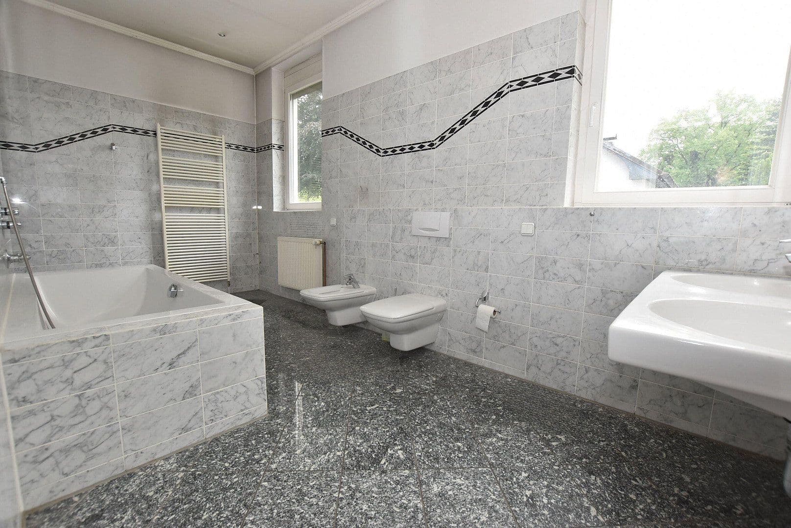 Predaj domu 427 m², pozemek 1.509 m², Hamburg, Hamburg Predaj domu 427 m², pozemek 1.509 m², Hamburg, Hamburg