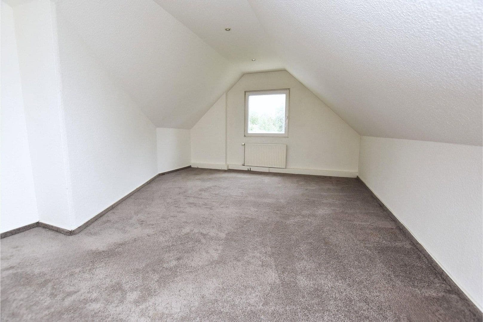 Predaj domu 427 m², pozemek 1.509 m², Hamburg, Hamburg Predaj domu 427 m², pozemek 1.509 m², Hamburg, Hamburg