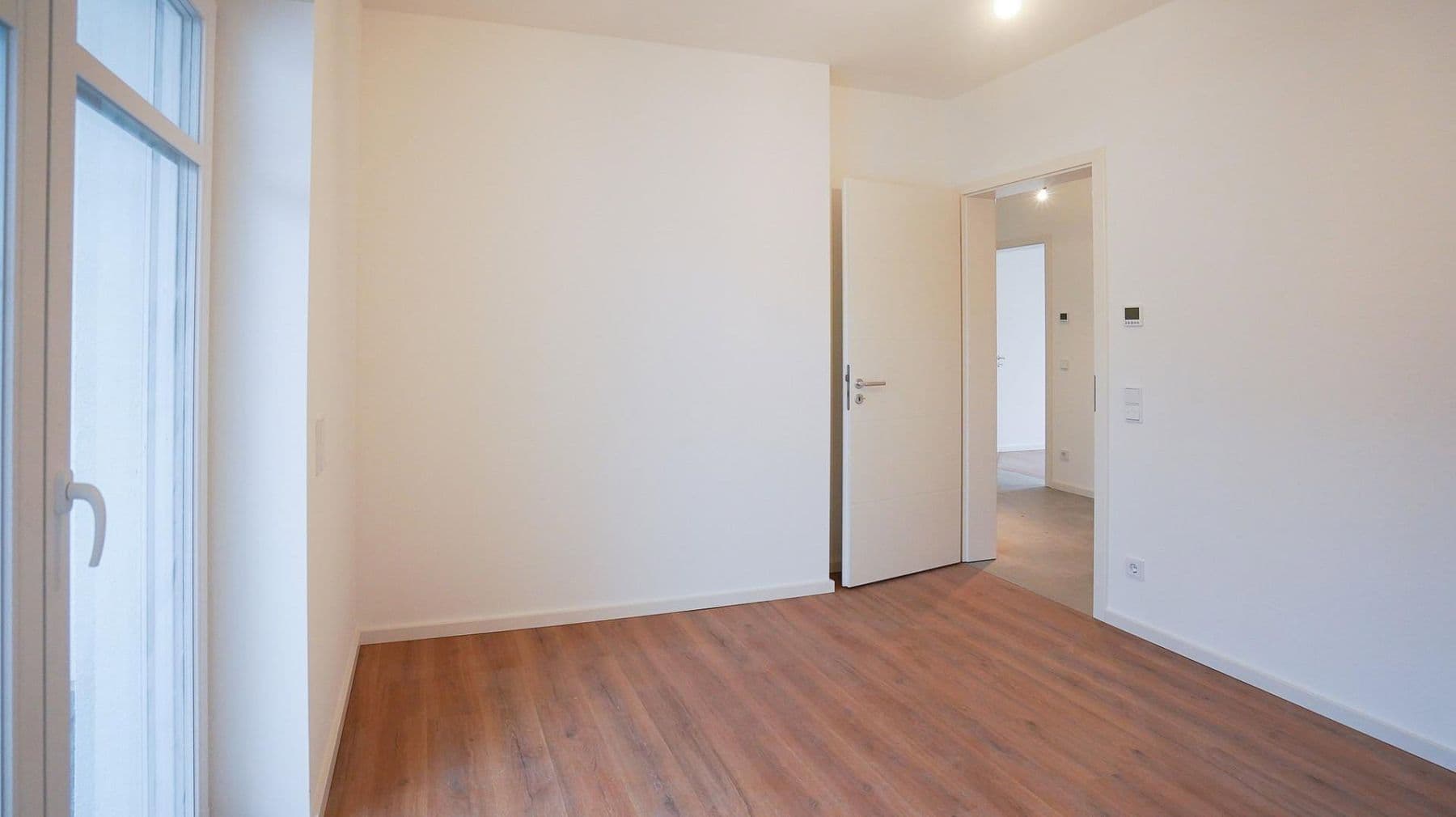 Prenájom bytu 4-izbový 96 m², Carl-Adam-Petri-Straße, Potsdam, Brandenbursko Prenájom bytu 4-izbový 96 m², Carl-Adam-Petri-Straße, Potsdam, Brandenbursko