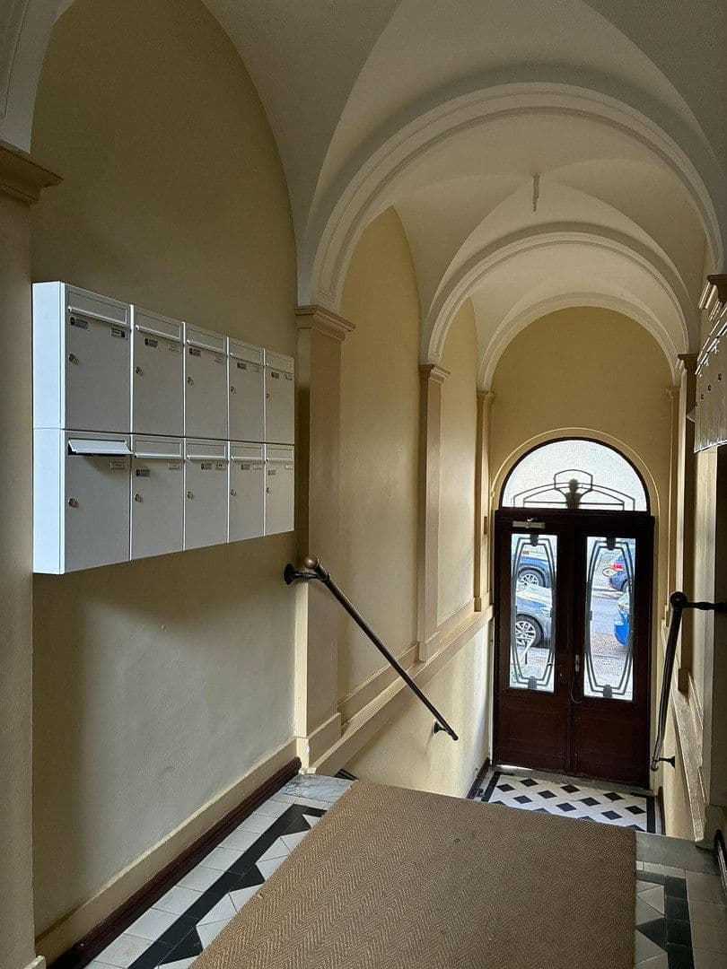 Predaj bytu 4-izbový 130 m², Berlin, Berlín Predaj bytu 4-izbový 130 m², Berlin, Berlín