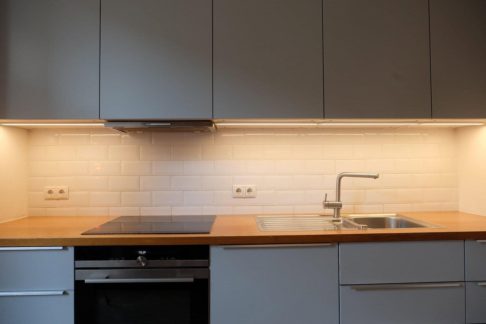 Predaj bytu 4-izbový 130 m², Berlin, Berlín Predaj bytu 4-izbový 130 m², Berlin, Berlín