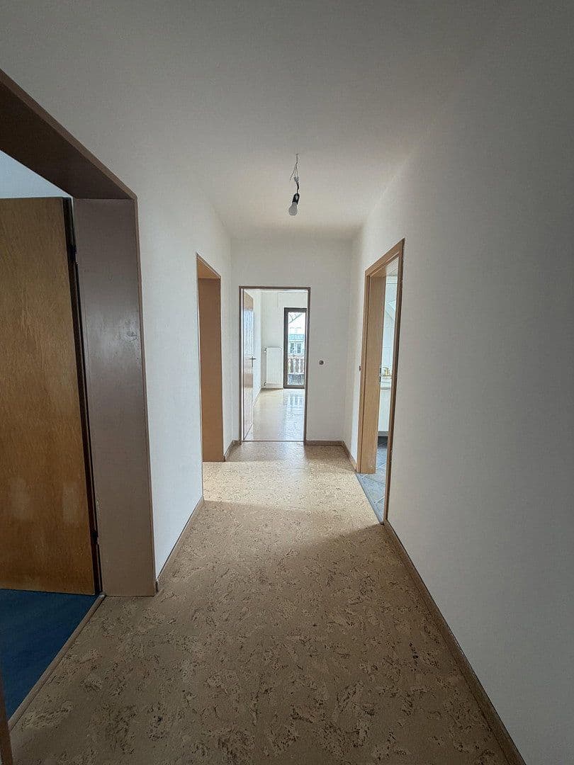 Predaj domu 145 m², pozemek 329 m², Rüsselsheim am Main, Hesensko Predaj domu 145 m², pozemek 329 m², Rüsselsheim am Main, Hesensko