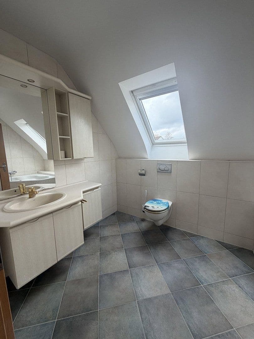 Predaj domu 145 m², pozemek 329 m², Rüsselsheim am Main, Hesensko Predaj domu 145 m², pozemek 329 m², Rüsselsheim am Main, Hesensko