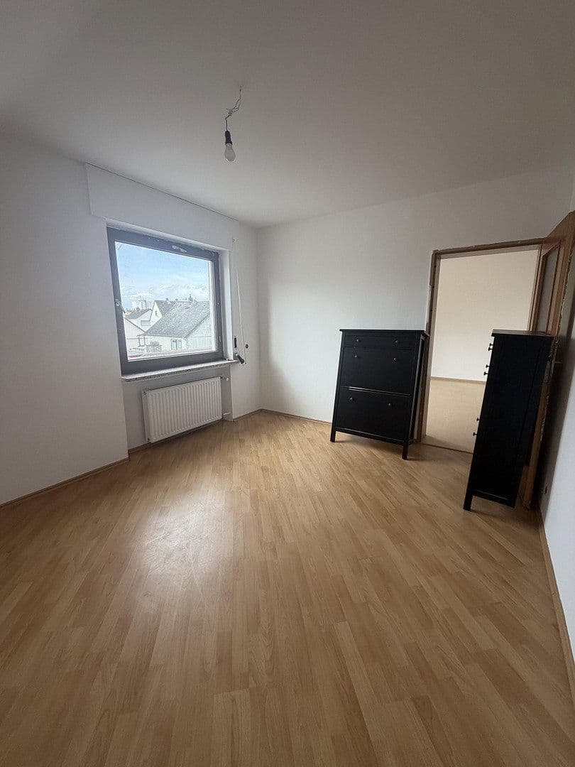 Predaj domu 145 m², pozemek 329 m², Rüsselsheim am Main, Hesensko Predaj domu 145 m², pozemek 329 m², Rüsselsheim am Main, Hesensko