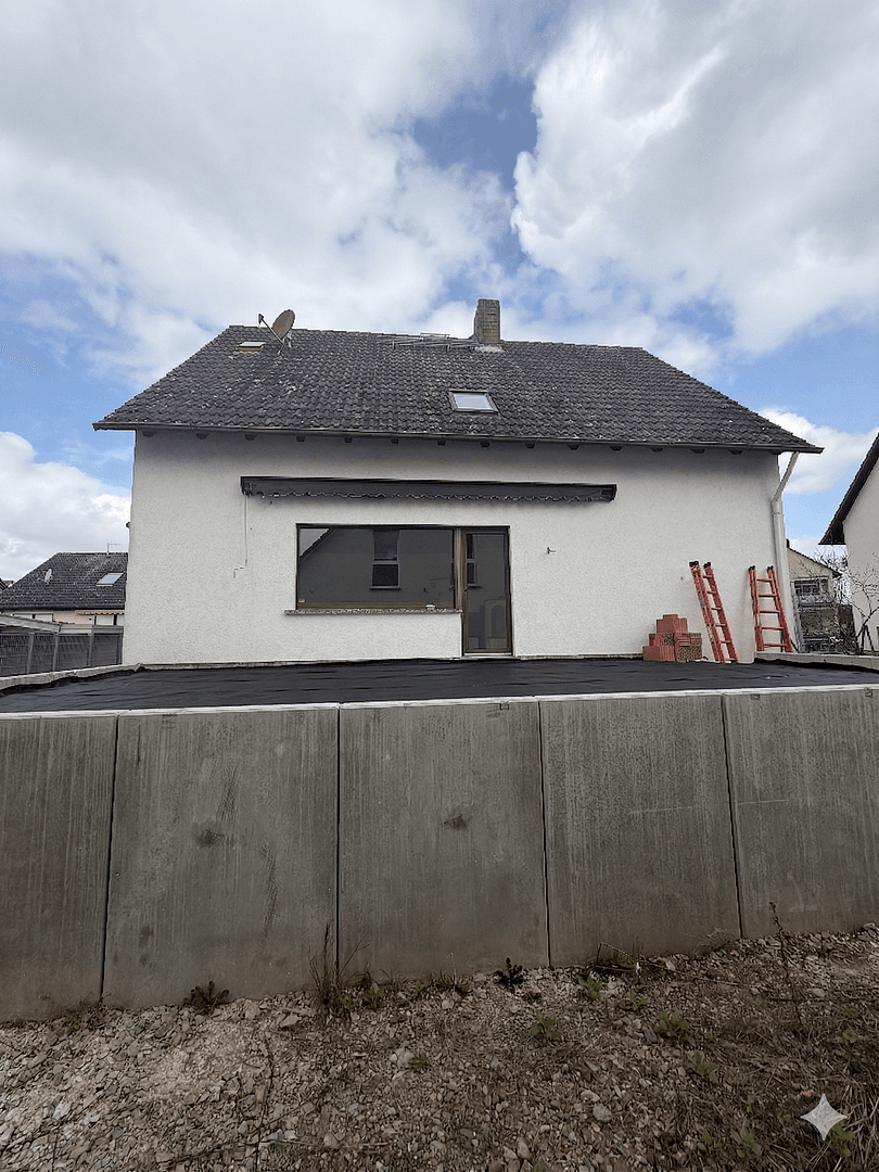 Predaj domu 145 m², pozemek 329 m², Rüsselsheim am Main, Hesensko Predaj domu 145 m², pozemek 329 m², Rüsselsheim am Main, Hesensko