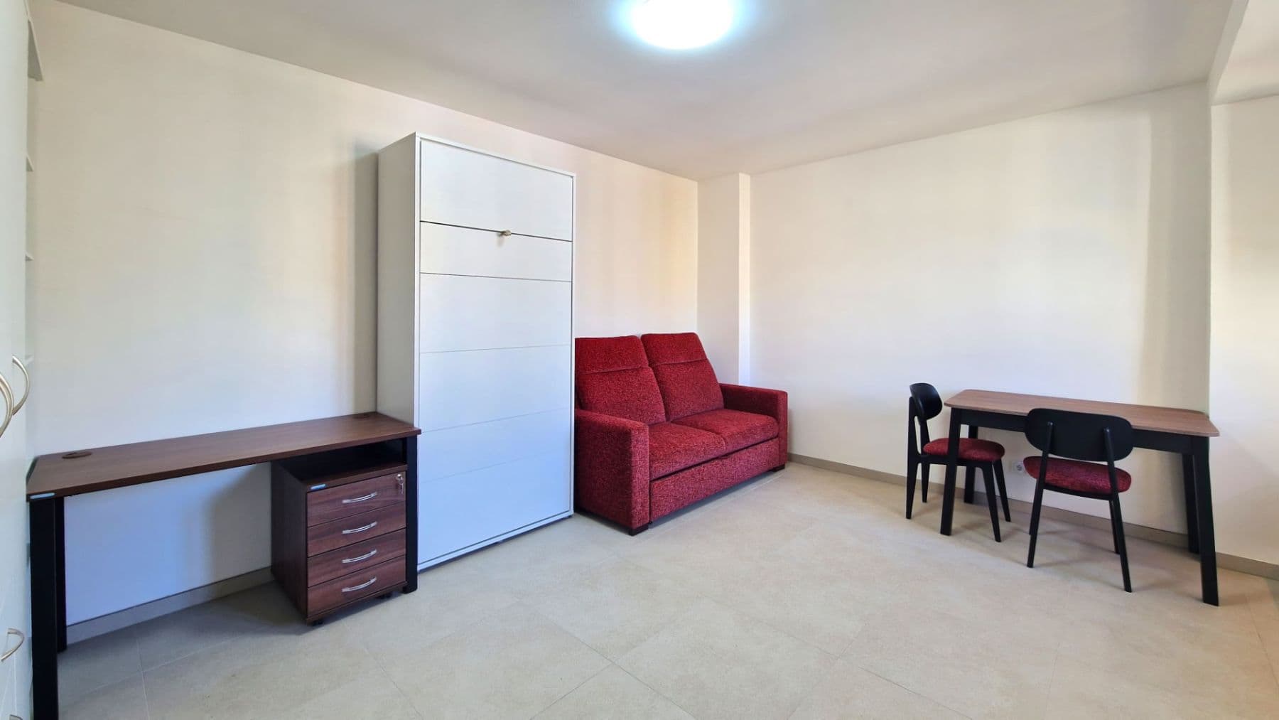 Prenájom bytu 1-izbový 27 m², Slovenská, Praha, Praha Prenájom bytu 1-izbový 27 m², Slovenská, Praha, Praha