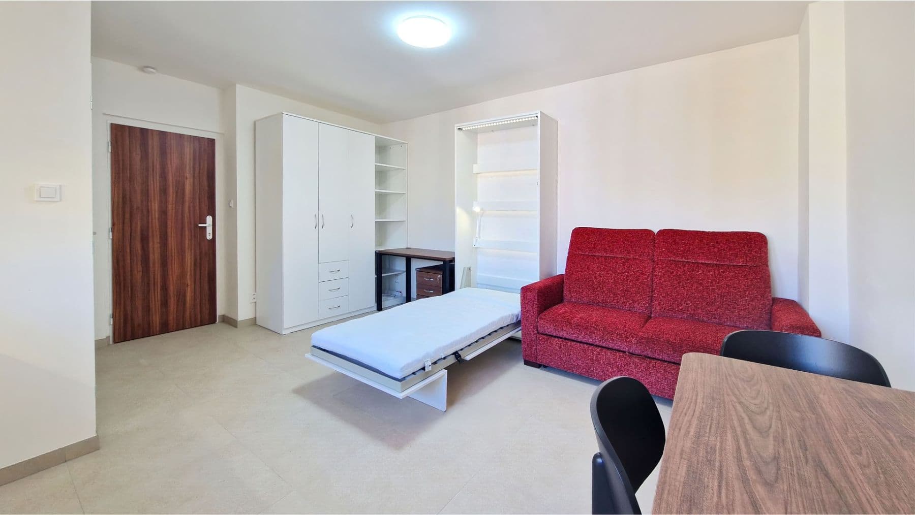 Prenájom bytu 1-izbový 27 m², Slovenská, Praha, Praha Prenájom bytu 1-izbový 27 m², Slovenská, Praha, Praha