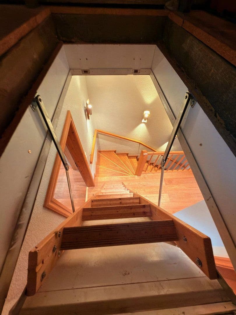 Predaj domu 156 m², pozemek 445 m², Hamburg, Hamburg Predaj domu 156 m², pozemek 445 m², Hamburg, Hamburg