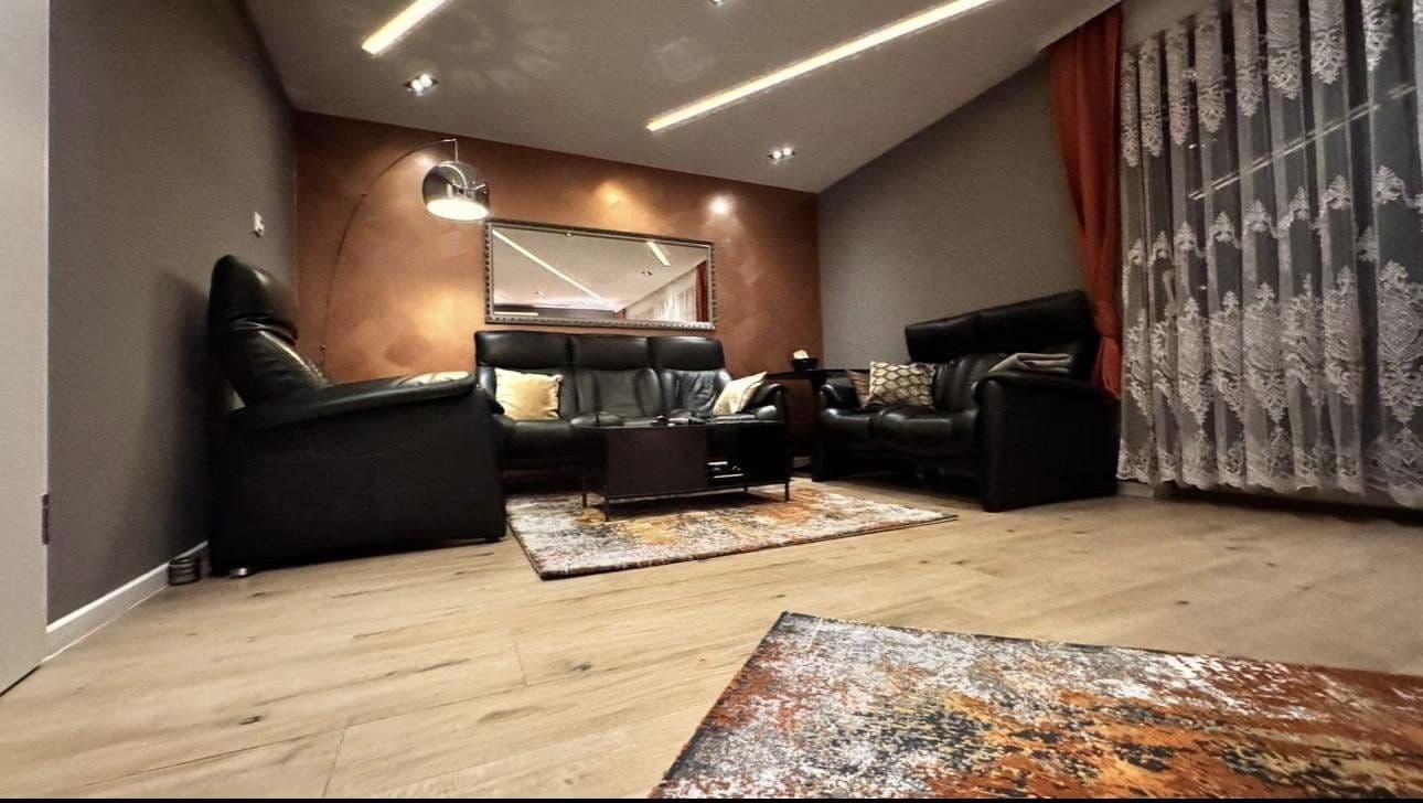 Predaj domu 110 m², pozemek 200 m², Weissach, Bádensko-Wurttembersko Predaj domu 110 m², pozemek 200 m², Weissach, Bádensko-Wurttembersko