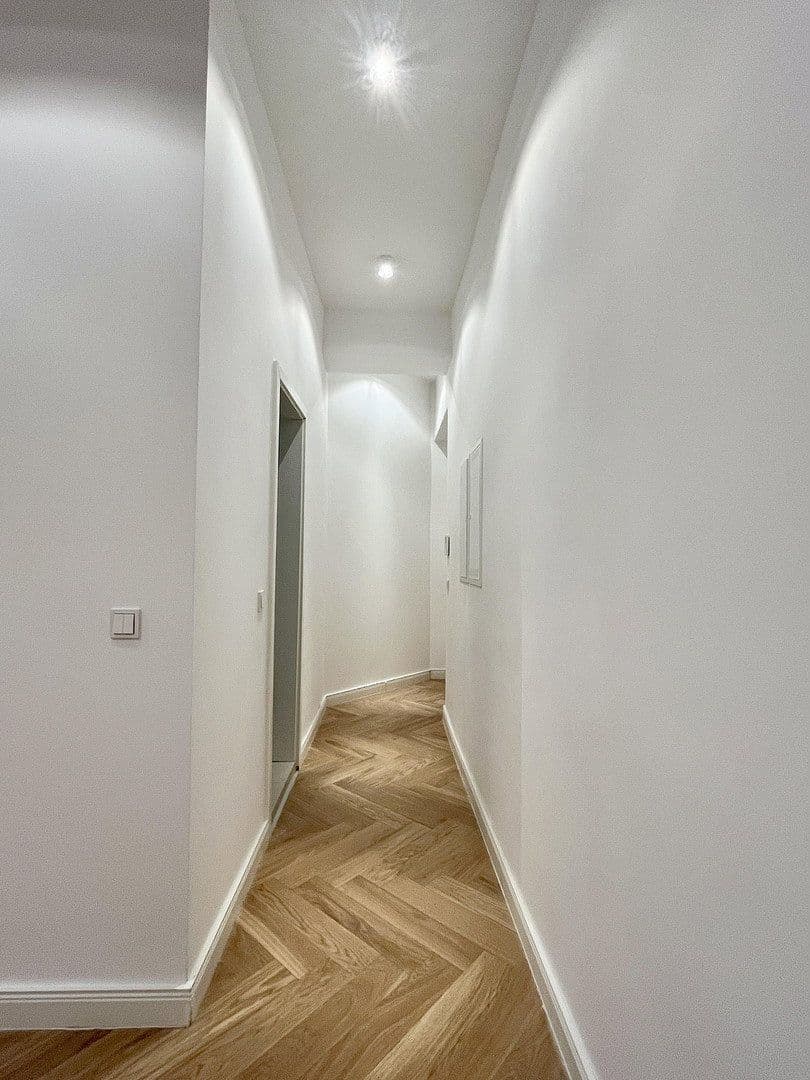 Prenájom bytu 1-izbový 40 m², Schöneberger Straße 9, Berlin, Berlín Prenájom bytu 1-izbový 40 m², Schöneberger Straße 9, Berlin, Berlín