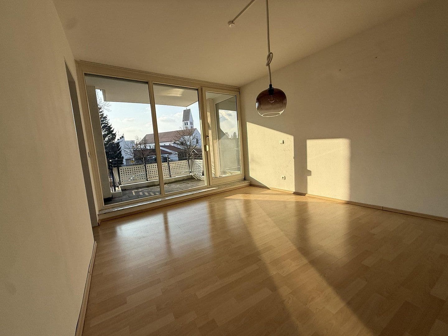 Predaj bytu 3-izbový 104 m², August-Hörmann-Platz 3, Gauting, Bavorsko Predaj bytu 3-izbový 104 m², August-Hörmann-Platz 3, Gauting, Bavorsko