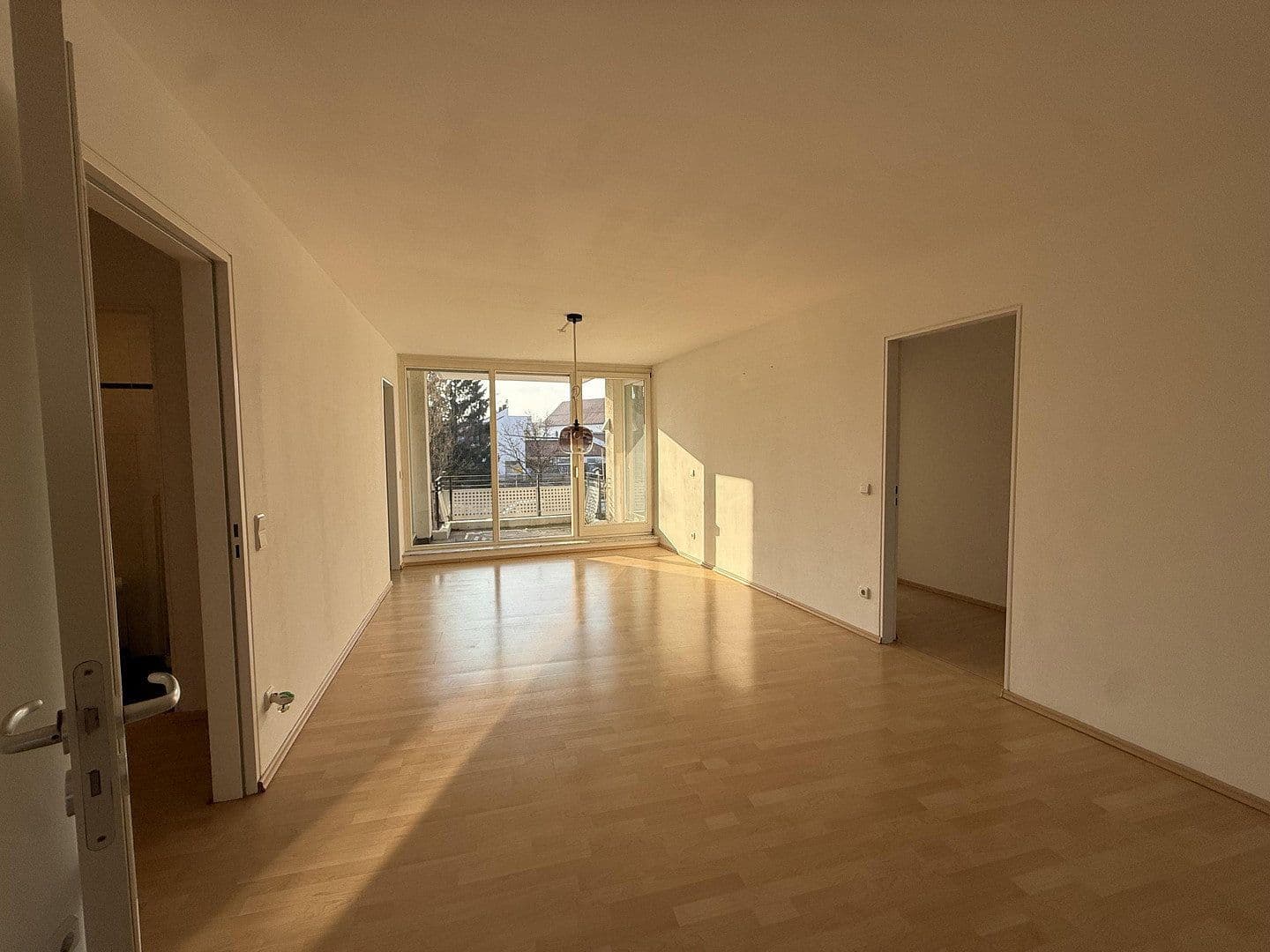 Predaj bytu 3-izbový 104 m², August-Hörmann-Platz 3, Gauting, Bavorsko Predaj bytu 3-izbový 104 m², August-Hörmann-Platz 3, Gauting, Bavorsko