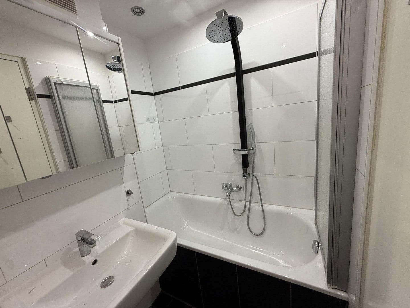 Predaj bytu 3-izbový 104 m², August-Hörmann-Platz 3, Gauting, Bavorsko Predaj bytu 3-izbový 104 m², August-Hörmann-Platz 3, Gauting, Bavorsko