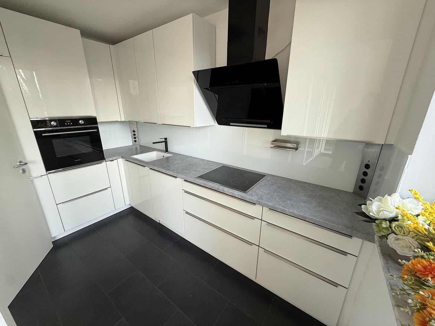 Predaj bytu 3-izbový 104 m², August-Hörmann-Platz 3, Gauting, Bavorsko Predaj bytu 3-izbový 104 m², August-Hörmann-Platz 3, Gauting, Bavorsko