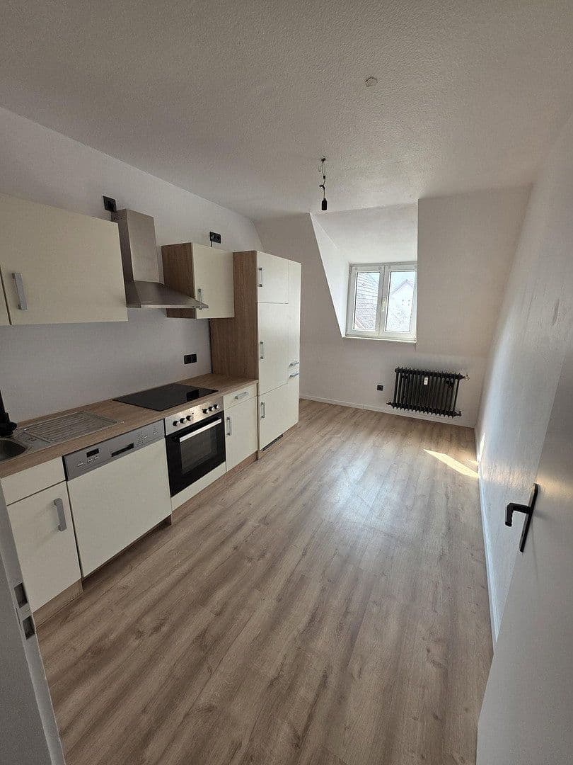 Prenájom bytu 4-izbový 115 m², Hauptstraße 19, Bruchweiler-Bärenbach, Porýnie-Falcko Prenájom bytu 4-izbový 115 m², Hauptstraße 19, Bruchweiler-Bärenbach, Porýnie-Falcko