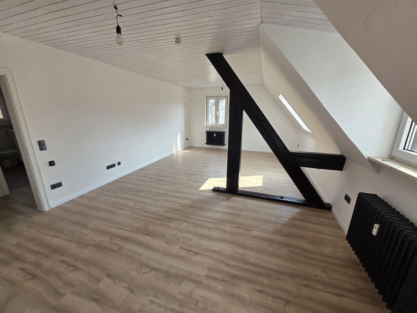 Prenájom bytu 4-izbový 115 m², Hauptstraße 19, Bruchweiler-Bärenbach, Porýnie-Falcko Prenájom bytu 4-izbový 115 m², Hauptstraße 19, Bruchweiler-Bärenbach, Porýnie-Falcko