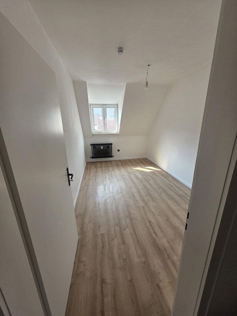 Prenájom bytu 4-izbový 115 m², Hauptstraße 19, Bruchweiler-Bärenbach, Porýnie-Falcko Prenájom bytu 4-izbový 115 m², Hauptstraße 19, Bruchweiler-Bärenbach, Porýnie-Falcko