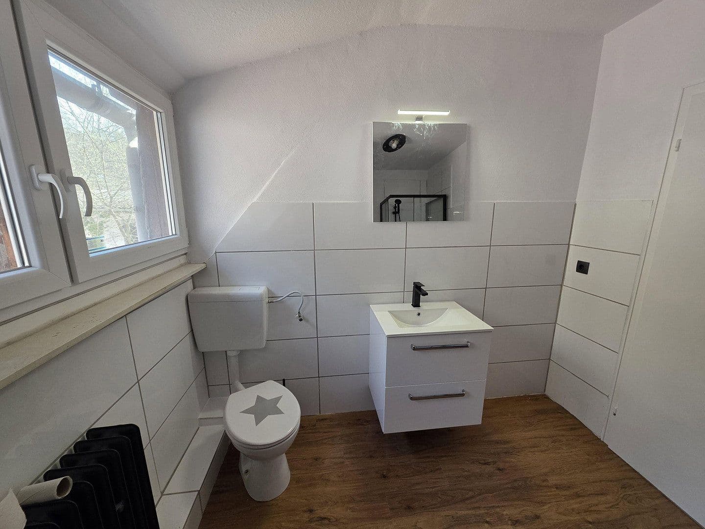 Prenájom bytu 4-izbový 115 m², Hauptstraße 19, Bruchweiler-Bärenbach, Porýnie-Falcko Prenájom bytu 4-izbový 115 m², Hauptstraße 19, Bruchweiler-Bärenbach, Porýnie-Falcko