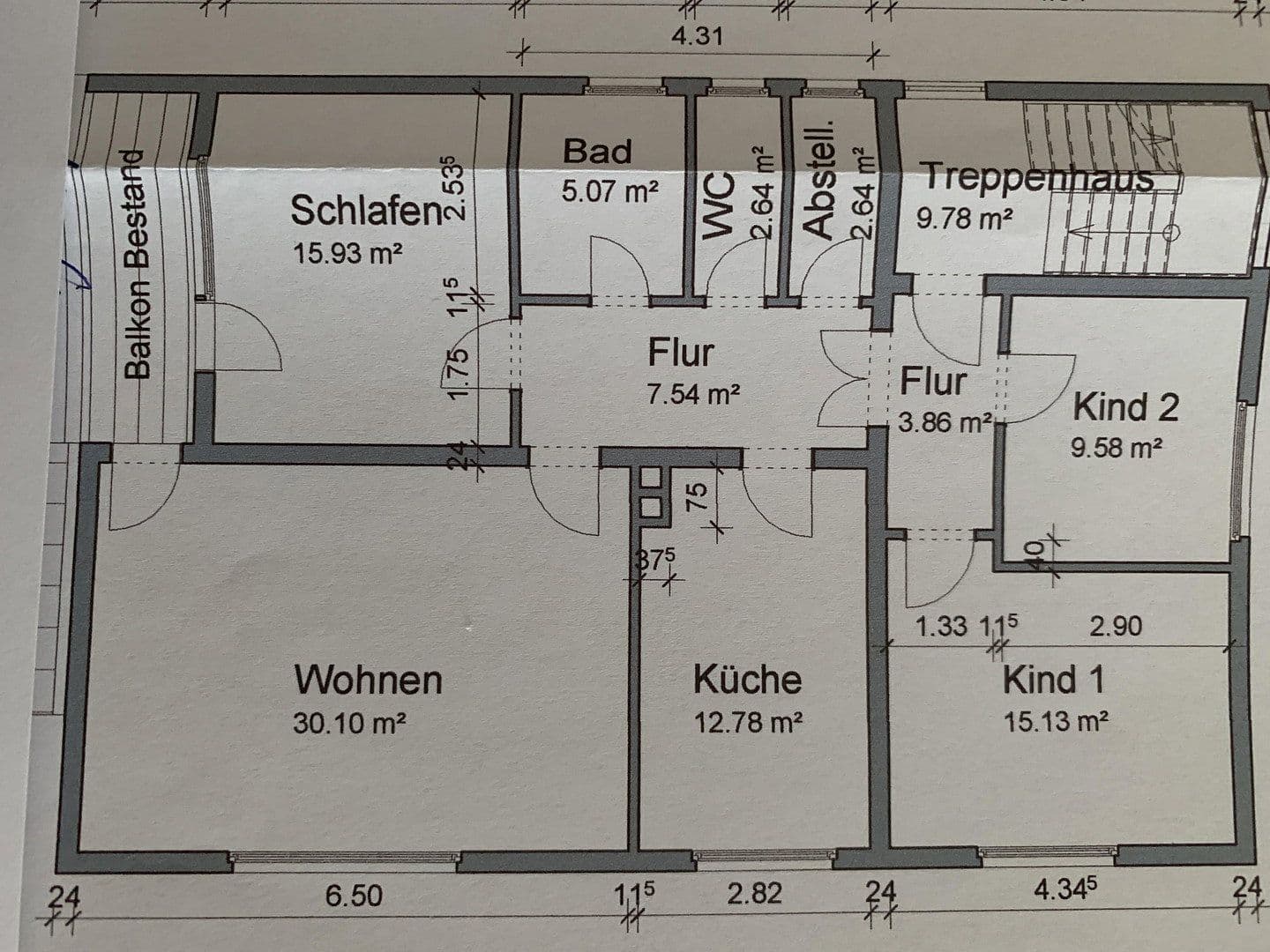 Prenájom bytu 4-izbový 110 m², Lingenfeld, Porýnie-Falcko Prenájom bytu 4-izbový 110 m², Lingenfeld, Porýnie-Falcko