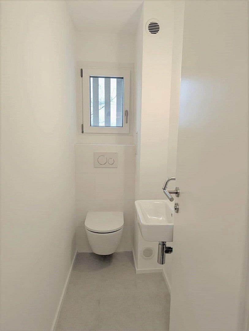 Prenájom bytu 4-izbový 75 m², Preziosastrasse 37, München, Bavorsko Prenájom bytu 4-izbový 75 m², Preziosastrasse 37, München, Bavorsko