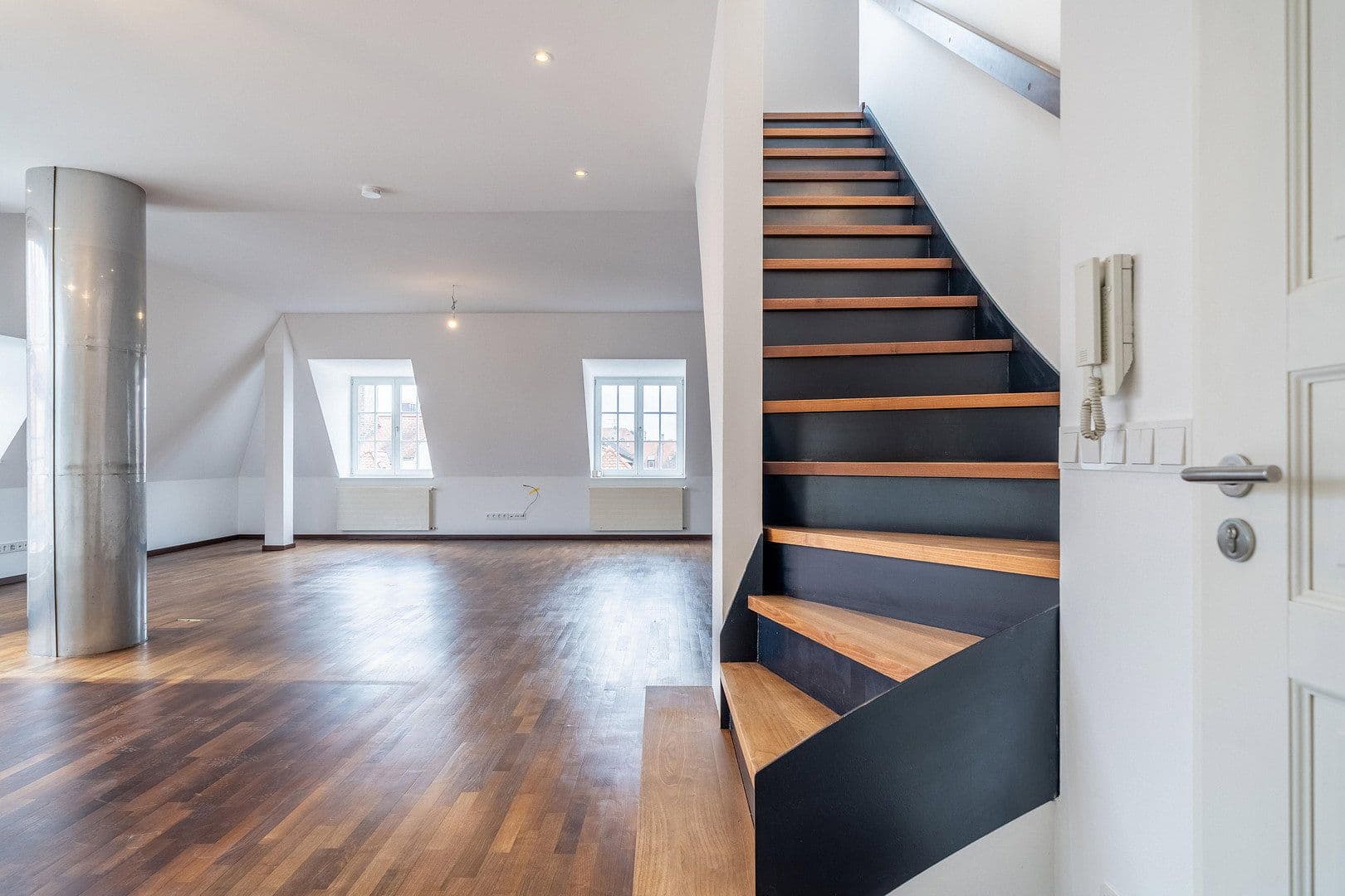 Predaj bytu 4-izbový 135 m², München, Bavorsko Predaj bytu 4-izbový 135 m², München, Bavorsko