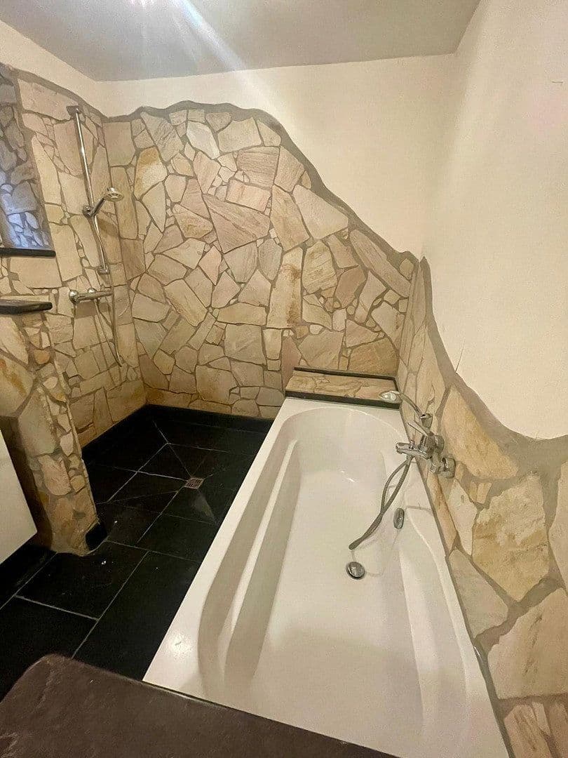 Prenájom bytu 2-izbový 67 m², Muffeterweg 43, Aachen, Severné Porýnie - Westfálsko Prenájom bytu 2-izbový 67 m², Muffeterweg 43, Aachen, Severné Porýnie - Westfálsko