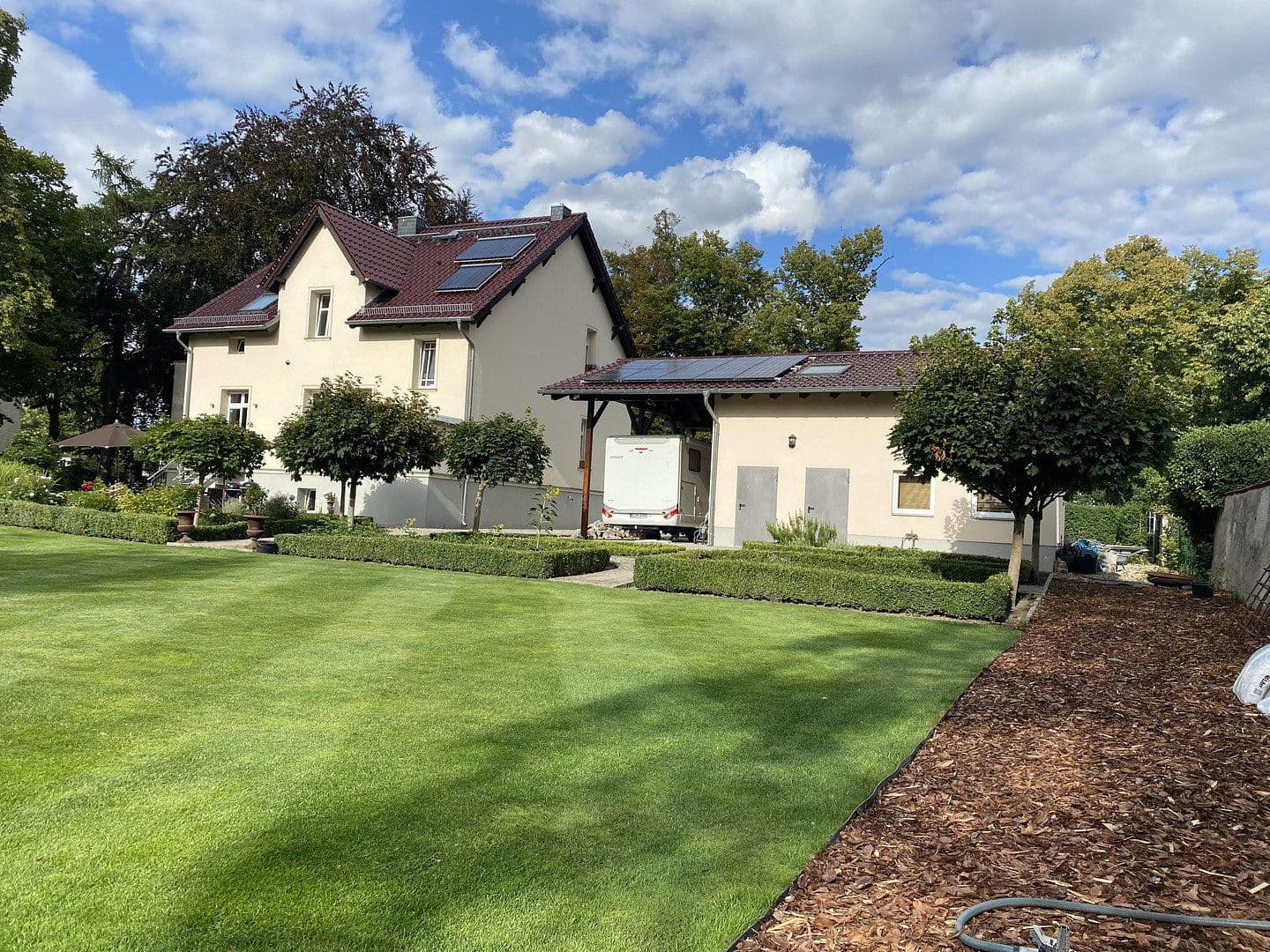 Predaj domu 335 m², pozemek 2.056 m², Berlin, Berlín Predaj domu 335 m², pozemek 2.056 m², Berlin, Berlín