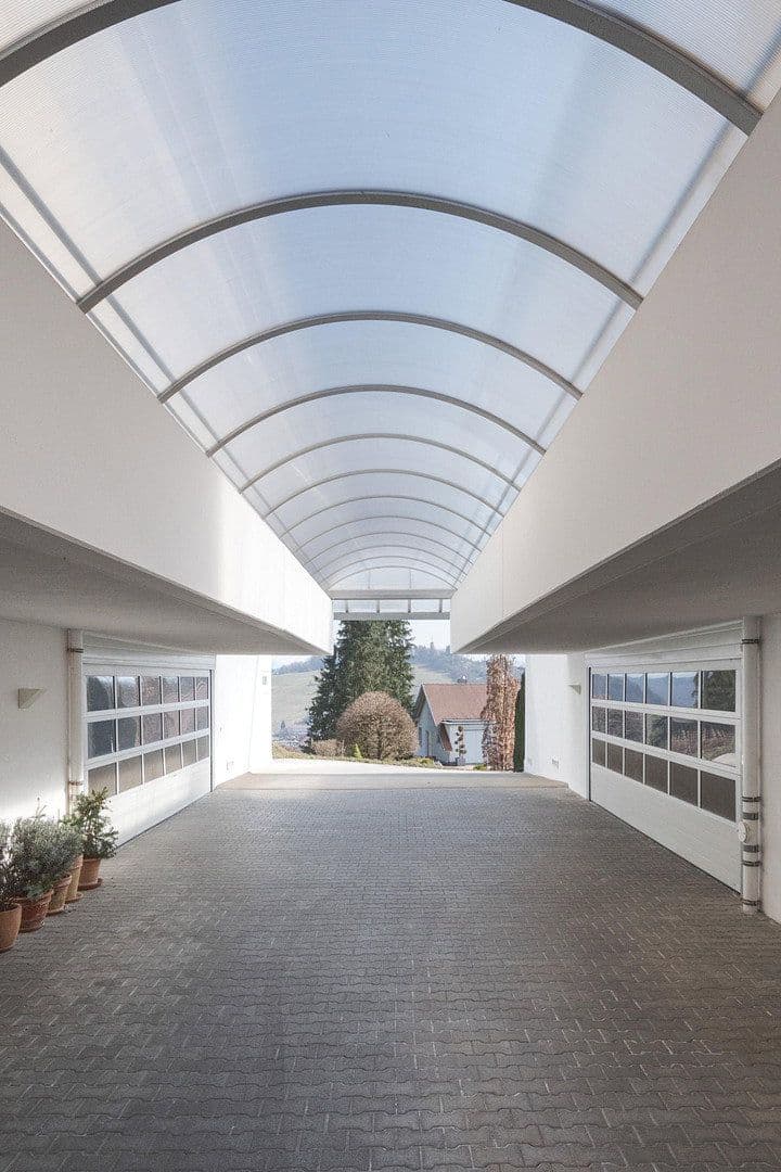 Prenájom bytu 5-izbový 149 m², Tübingen, Bádensko-Wurttembersko Prenájom bytu 5-izbový 149 m², Tübingen, Bádensko-Wurttembersko