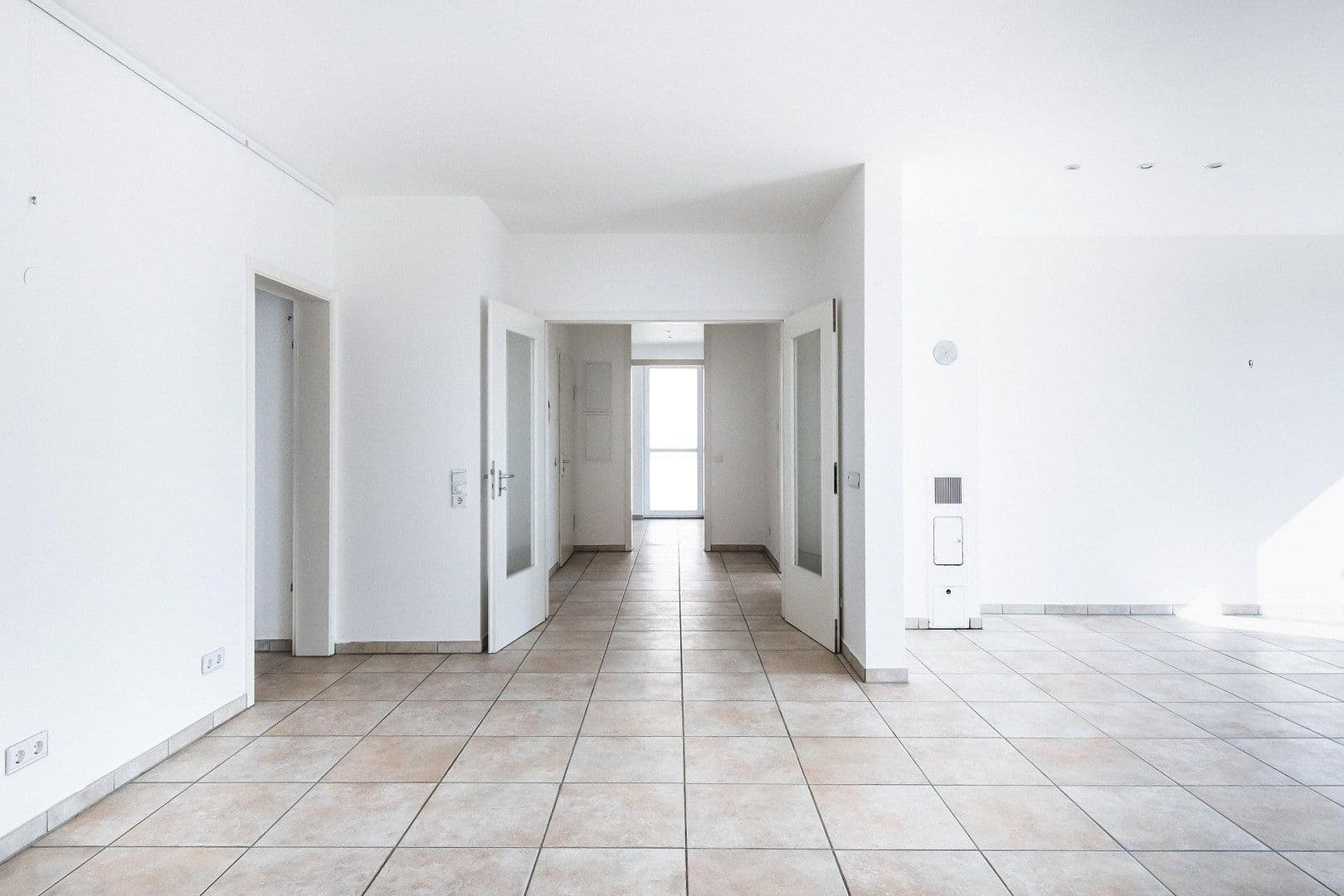 Prenájom bytu 5-izbový 149 m², Tübingen, Bádensko-Wurttembersko Prenájom bytu 5-izbový 149 m², Tübingen, Bádensko-Wurttembersko