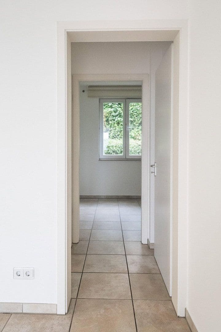 Prenájom bytu 5-izbový 149 m², Tübingen, Bádensko-Wurttembersko Prenájom bytu 5-izbový 149 m², Tübingen, Bádensko-Wurttembersko