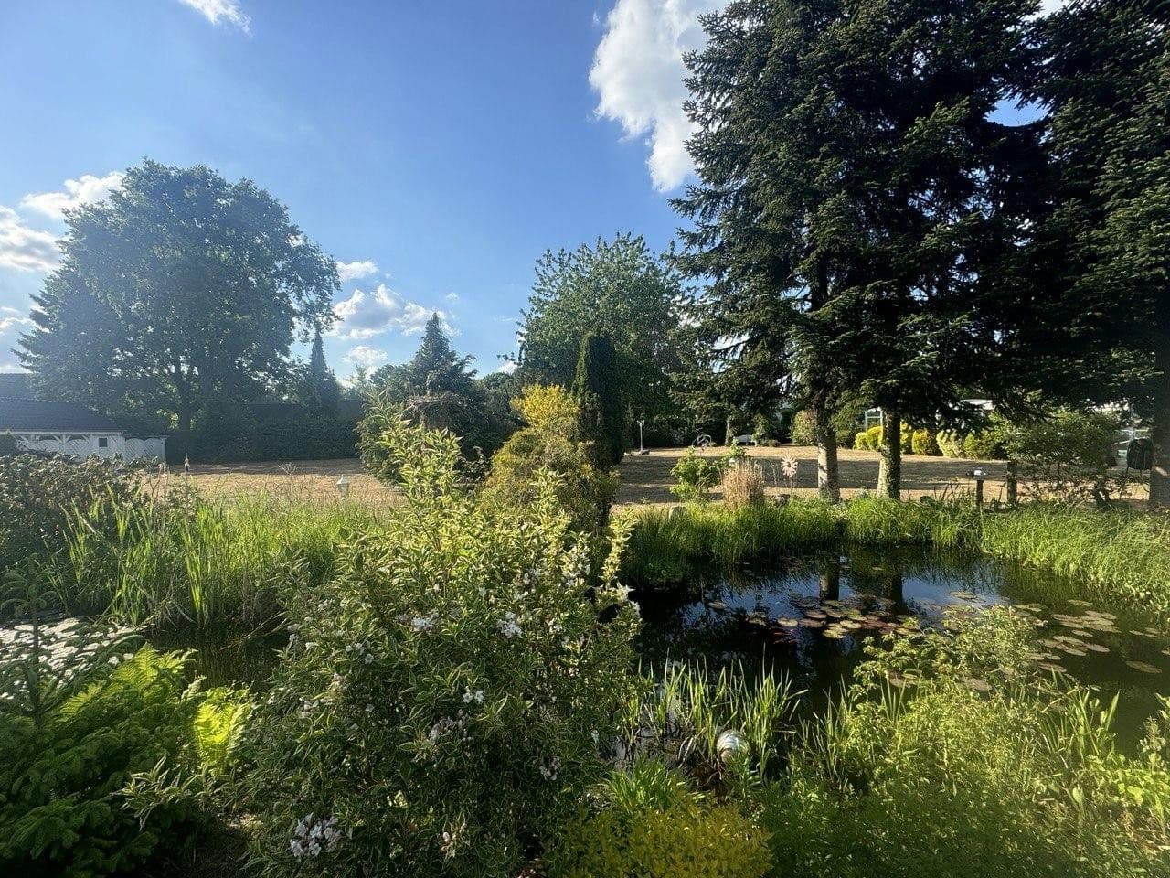 Predaj domu 120 m², pozemek 1.800 m², Neustadt-Glewe, Meklenbursko-Predpomoransko Predaj domu 120 m², pozemek 1.800 m², Neustadt-Glewe, Meklenbursko-Predpomoransko