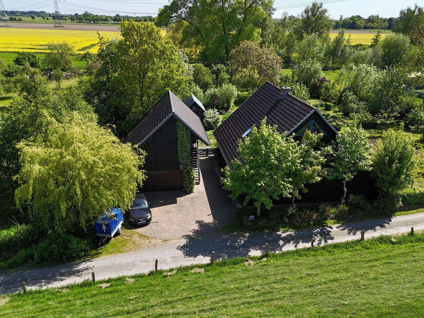 Predaj domu 188 m², pozemek 6.000 m², Bahrenfleth, Šlezvicko-Holštajnsko Predaj domu 188 m², pozemek 6.000 m², Bahrenfleth, Šlezvicko-Holštajnsko