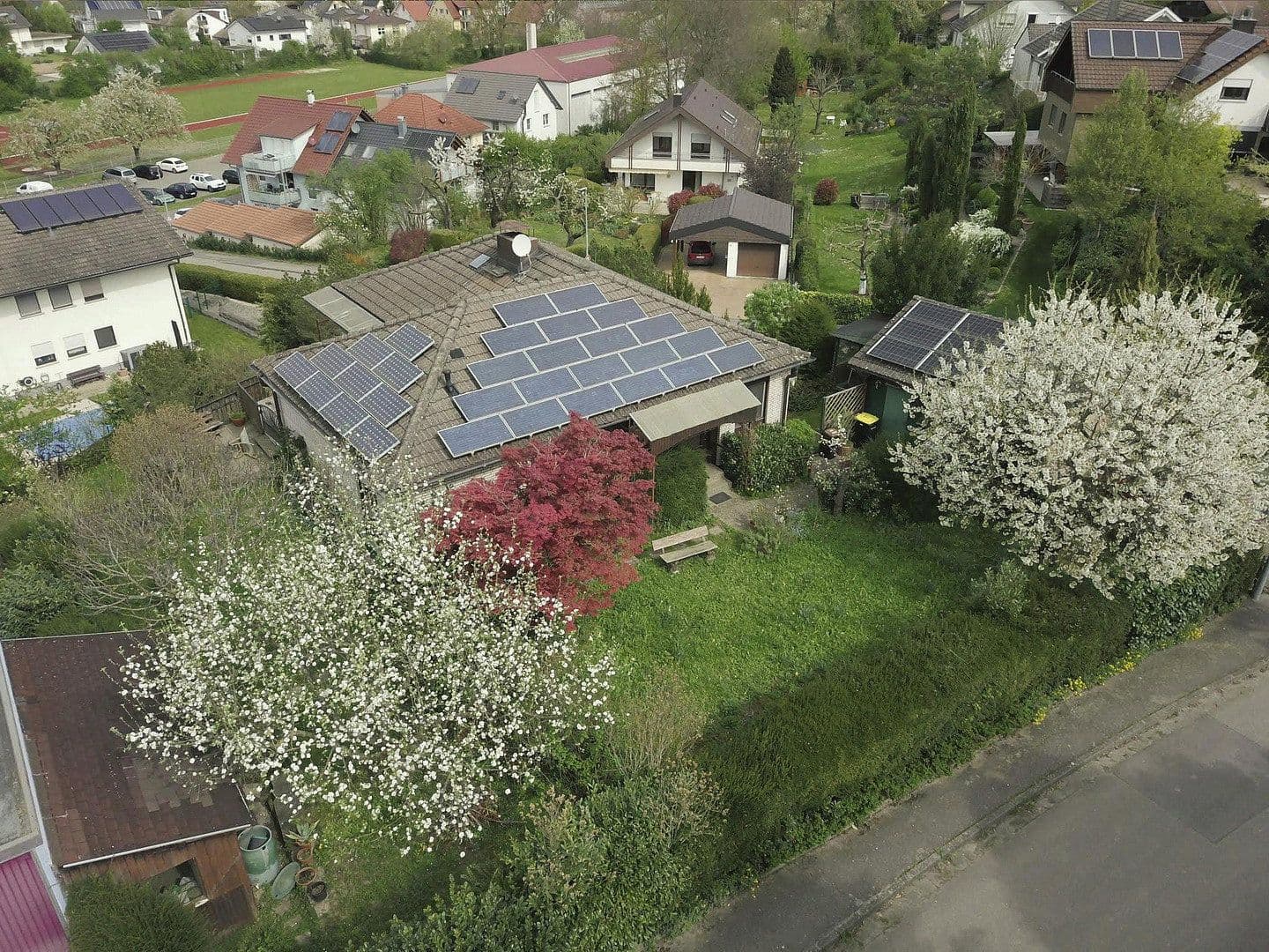 Predaj domu 199 m², pozemek 1.037 m², Diezenthalweg 2, Buggingen, Bádensko-Wurttembersko Predaj domu 199 m², pozemek 1.037 m², Diezenthalweg 2, Buggingen, Bádensko-Wurttembersko